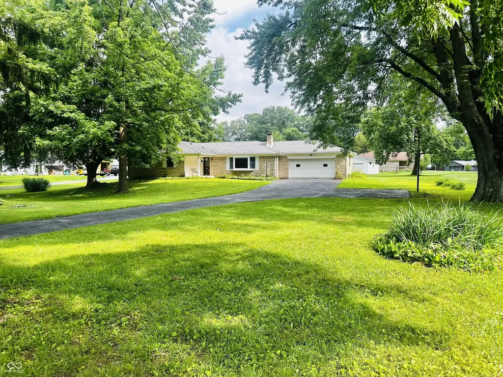 6660 E County Road 350 N Brownsburg IN 46112