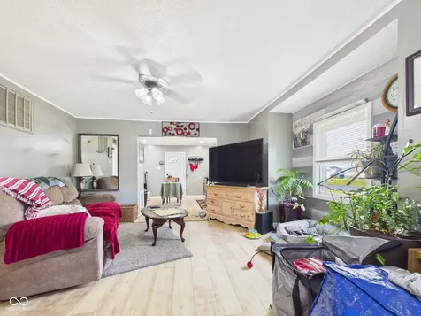 596 Christian Avenue Noblesville IN 46060