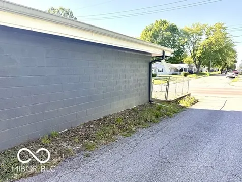 1505 E Wabash Avenue Crawfordsville IN 47933