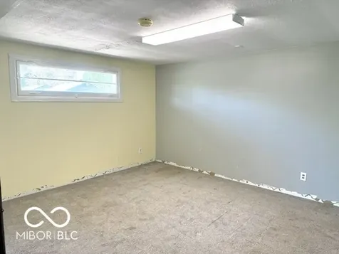 1505 E Wabash Avenue Crawfordsville IN 47933