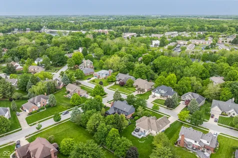 702 Palmer Drive Noblesville IN 46062