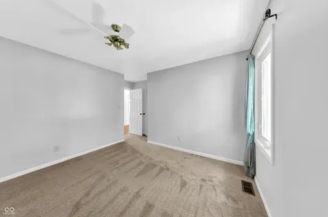 12559 Saksons Boulevard Fishers IN 46038