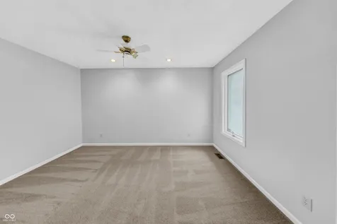 12559 Saksons Boulevard Fishers IN 46038