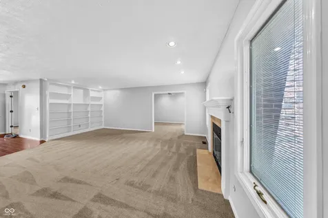 12559 Saksons Boulevard Fishers IN 46038