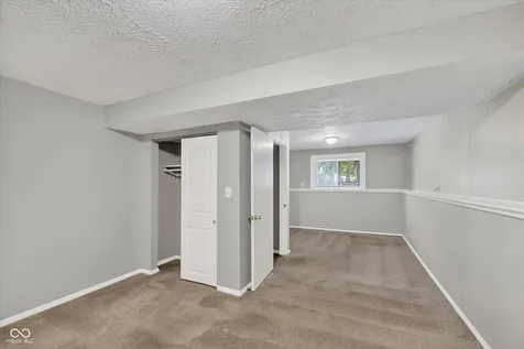 10322 Starview Drive Indianapolis IN 46229