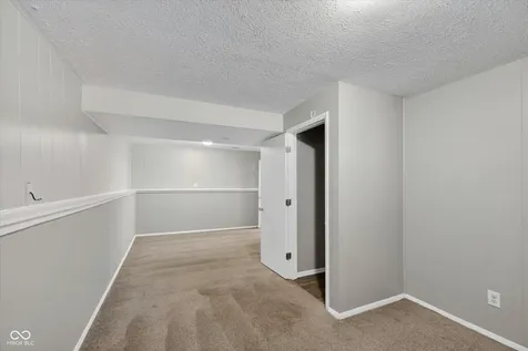 10322 Starview Drive Indianapolis IN 46229