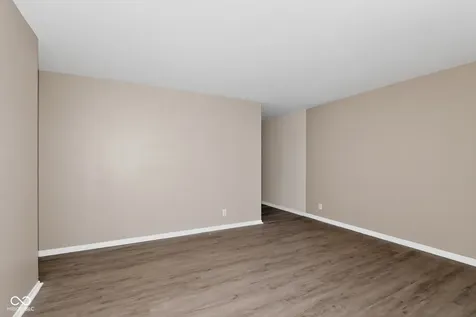 4066 Alsace Place Indianapolis IN 46226