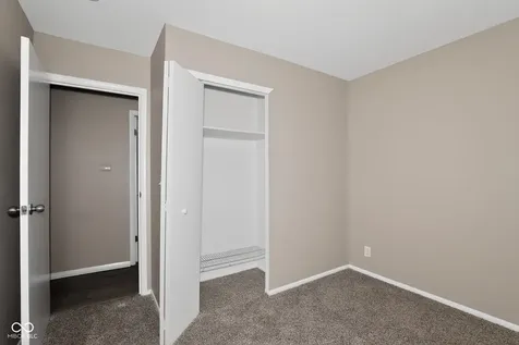 4066 Alsace Place Indianapolis IN 46226