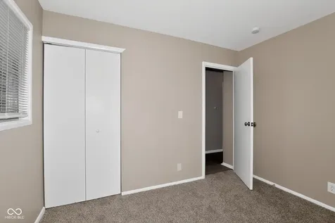 4066 Alsace Place Indianapolis IN 46226