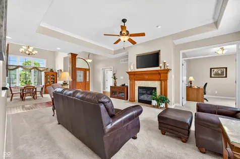 4685 Waters Edge Way Greenwood IN 46143