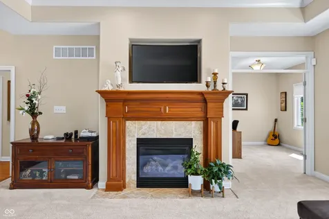 4685 Waters Edge Way Greenwood IN 46143