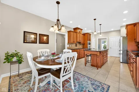 4685 Waters Edge Way Greenwood IN 46143