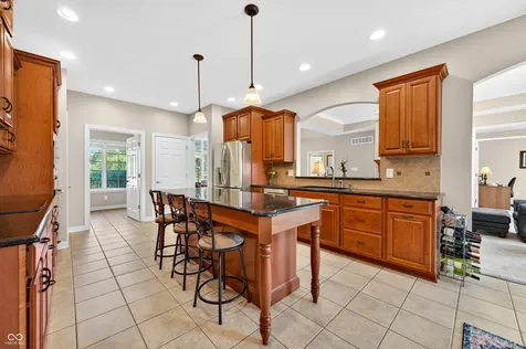4685 Waters Edge Way Greenwood IN 46143