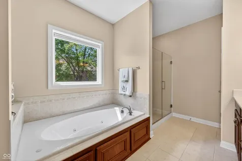 4685 Waters Edge Way Greenwood IN 46143
