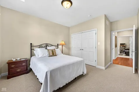 4685 Waters Edge Way Greenwood IN 46143