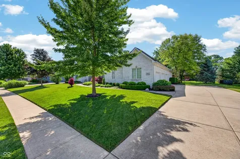 4685 Waters Edge Way Greenwood IN 46143