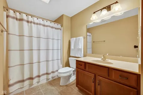 4685 Waters Edge Way Greenwood IN 46143