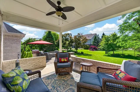 4685 Waters Edge Way Greenwood IN 46143