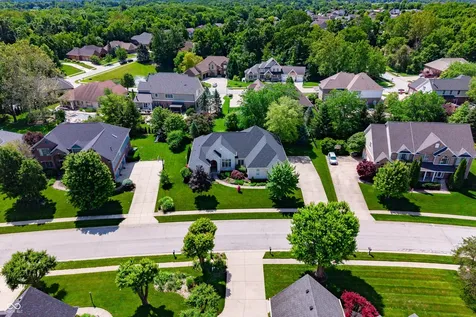 4685 Waters Edge Way Greenwood IN 46143