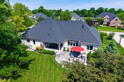 4685 Waters Edge Way Greenwood IN 46143