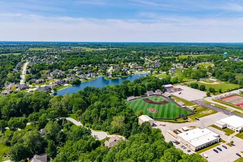 4685 Waters Edge Way Greenwood IN 46143