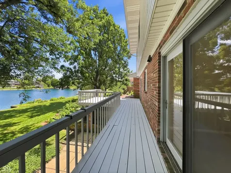 3810 Lakeside Drive Columbus IN 47203