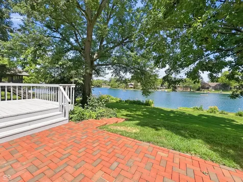 3810 Lakeside Drive Columbus IN 47203