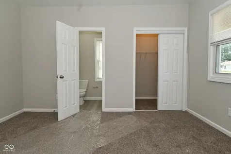 805 S 17th Street Elwood IN 46036