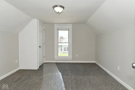 805 S 17th Street Elwood IN 46036