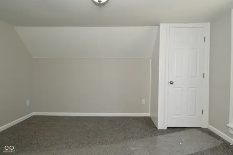 805 S 17th Street Elwood IN 46036