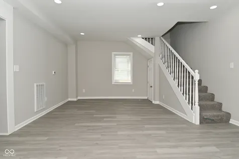 805 S 17th Street Elwood IN 46036