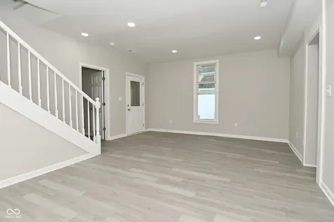805 S 17th Street Elwood IN 46036