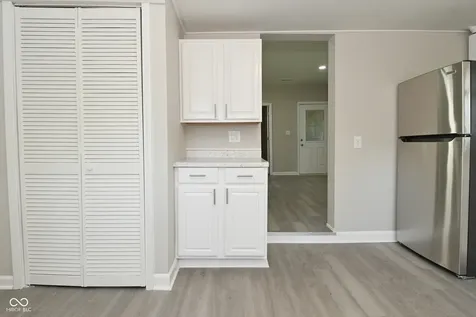 805 S 17th Street Elwood IN 46036