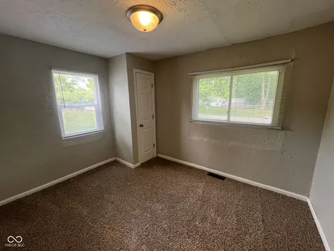 3020 S Roena Street Indianapolis IN 46241