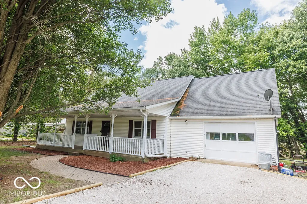 647 Concord Road Gosport IN 47433