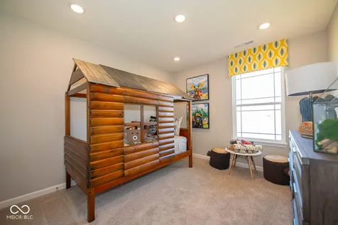 5897 Norfolk Row Greenwood IN 46143