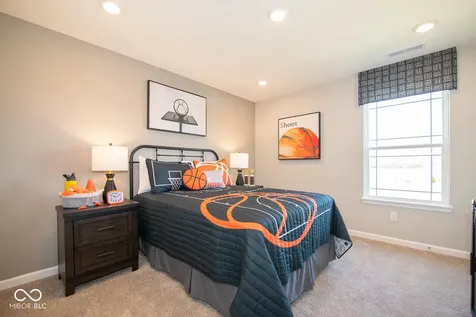 5897 Norfolk Row Greenwood IN 46143