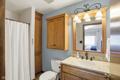 863 W Ashbourne Lane Greenwood IN 46142