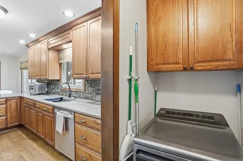 863 W Ashbourne Lane Greenwood IN 46142