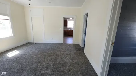 10 S 2nd Street Kingman IN 47952