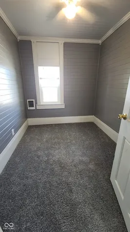 10 S 2nd Street Kingman IN 47952