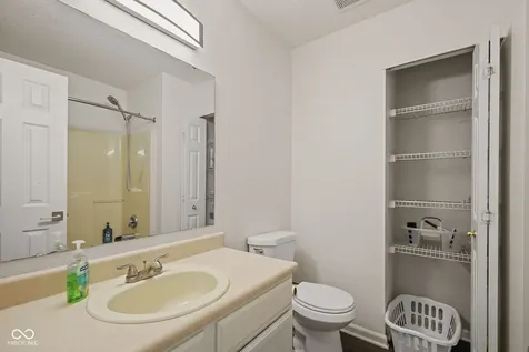 7622 Sergi Canyon Drive Indianapolis IN 46217