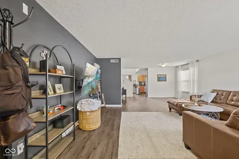7622 Sergi Canyon Drive Indianapolis IN 46217