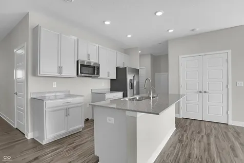 5251 Foxley Park Lane Avon IN 46123