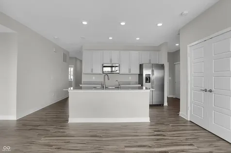 5251 Foxley Park Lane Avon IN 46123
