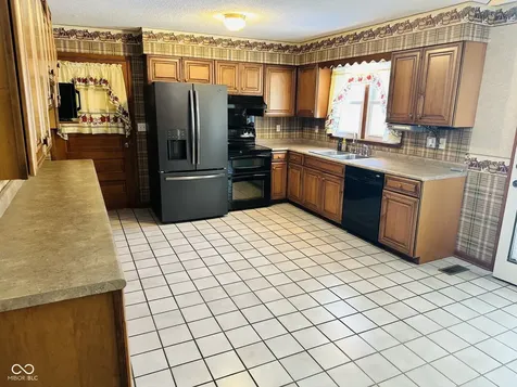 4304 Newport Drive Spencer IN 47460