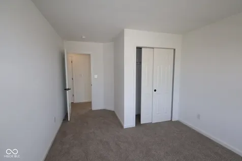 9878 Slater Drive Mccordsville IN 46055