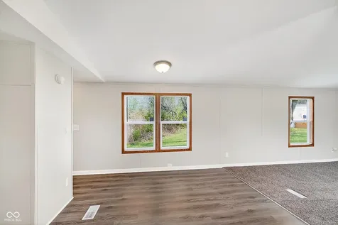 143 Echo Lake E Drive Mooresville IN 46158