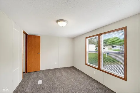 143 Echo Lake E Drive Mooresville IN 46158