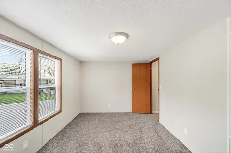 143 Echo Lake E Drive Mooresville IN 46158